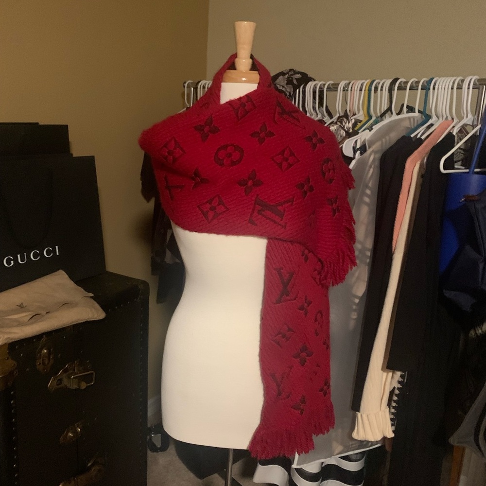 Authentic - Louis Vuitton logomania scarf . Ruby red
